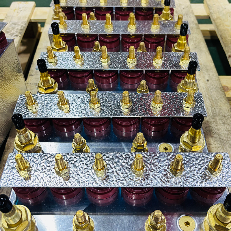Self-Heating Shunt Capacitor: Isang Comprehensive Teknikal na Pagsusuri ng Low-Voltage Parallel Protection Technology para sa Modern Power Systems